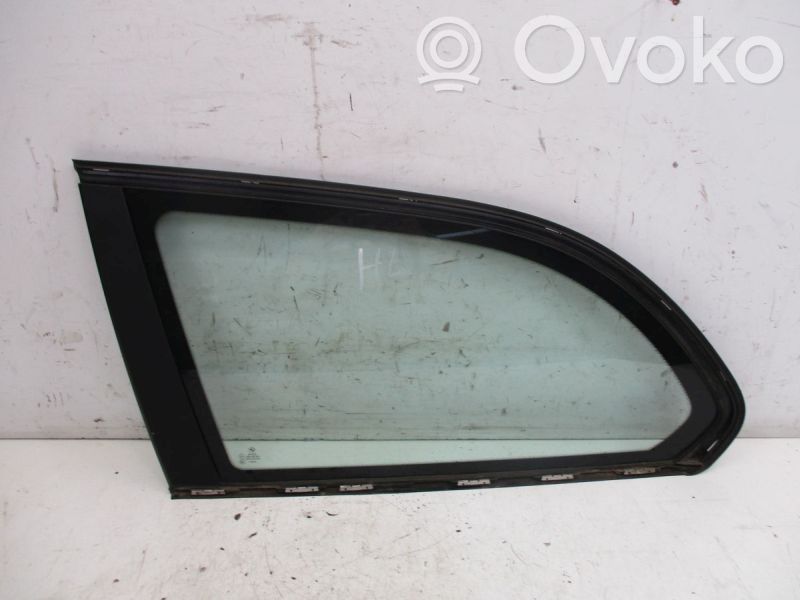 BMW 5 E60 E61 Galinis stiklas 