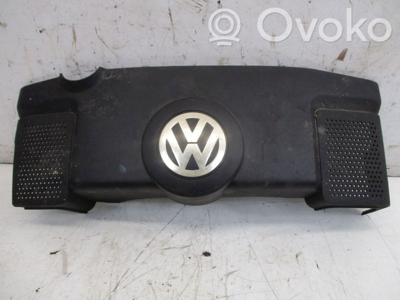 Couvercle cache moteur   077103926D,077103928F,077103926D,077103928F