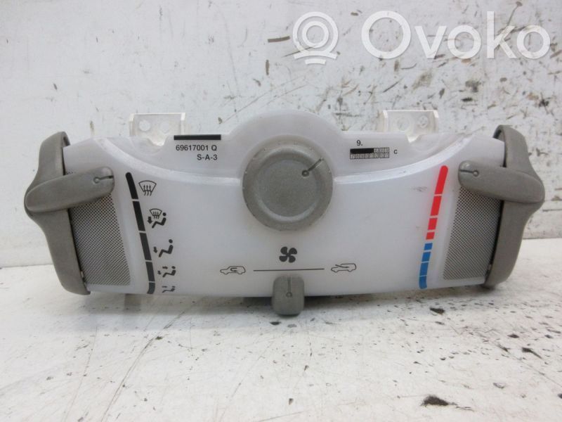 Toyota Aygo AB10 Panel klimatyzacji 