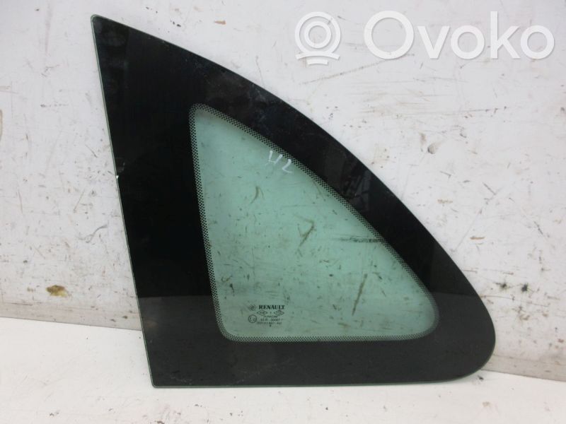 Renault Clio III Rear windscreen/windshield window 