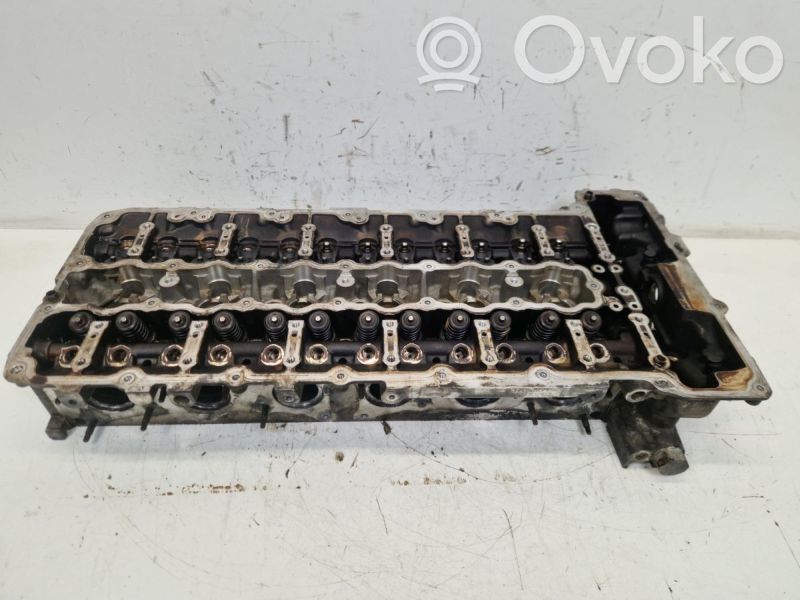 Engine head   7588249,7588249