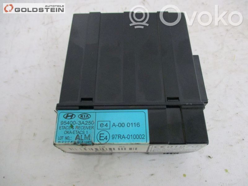 Hyundai Trajet Oven keskuslukituksen ohjausyksikön moduuli 