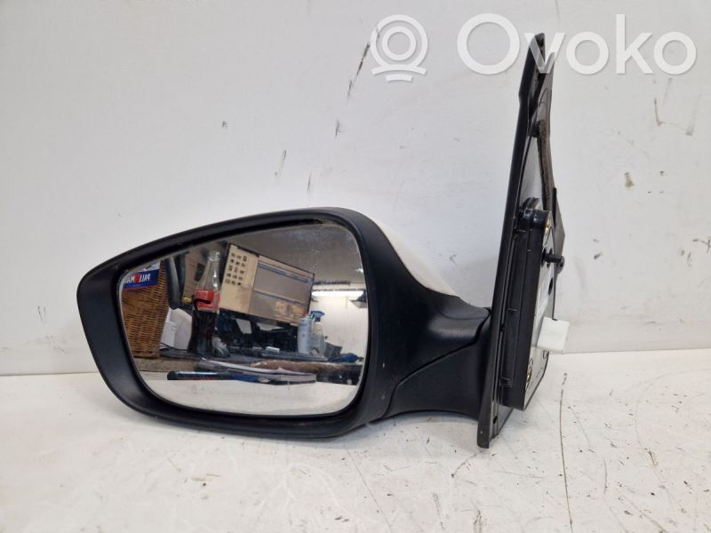 Hyundai i30 Elektryczne lusterko boczne drzwi przednich 