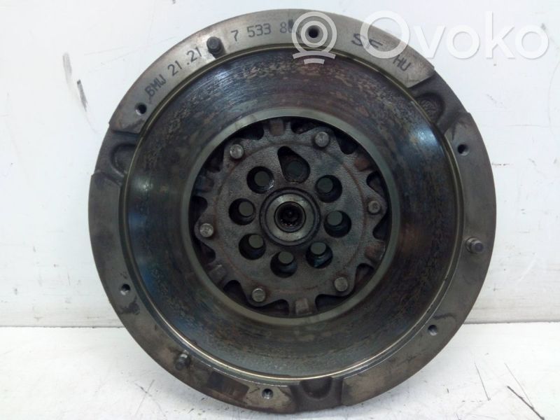 Dual mass flywheel   7533867,7533867