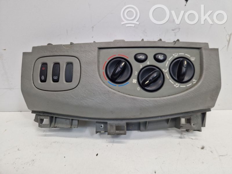 Opel Vivaro Climate control unit 