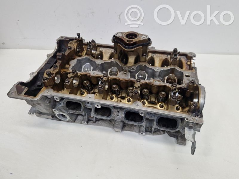 BMW 1 E81 E87 Engine head 