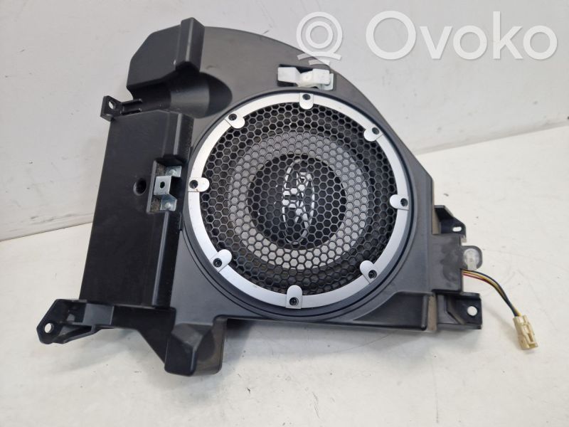 Mitsubishi Lancer Evolution Kita salono detalė 