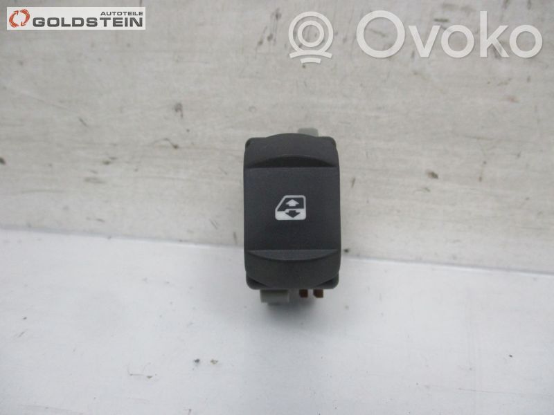 Renault Megane II Electric window control switch 