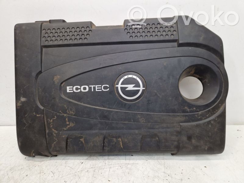 Opel Astra J Capac protecție motor 