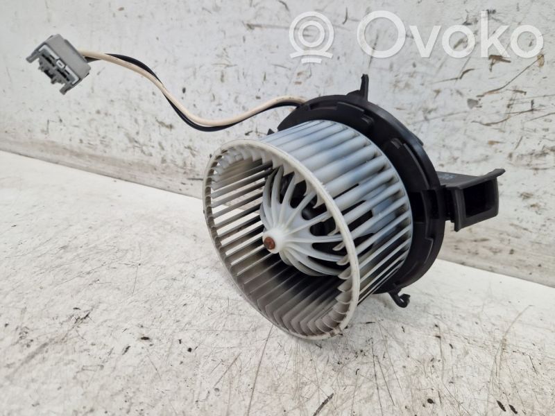 Opel Astra J Ventilator aerotermă 