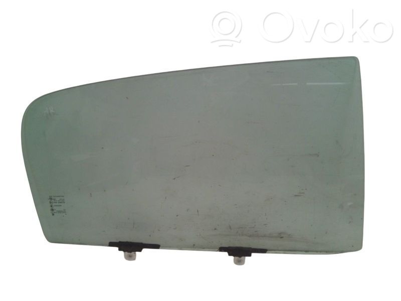 Szyba tylna   5736A886,5736A886