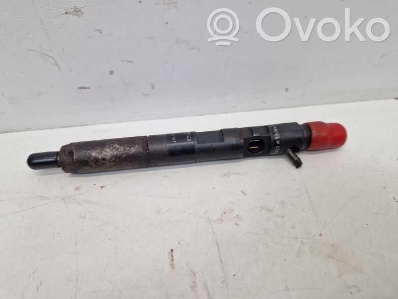 Injector combustibil   8200421897,166001137R,166001137R,8200421897