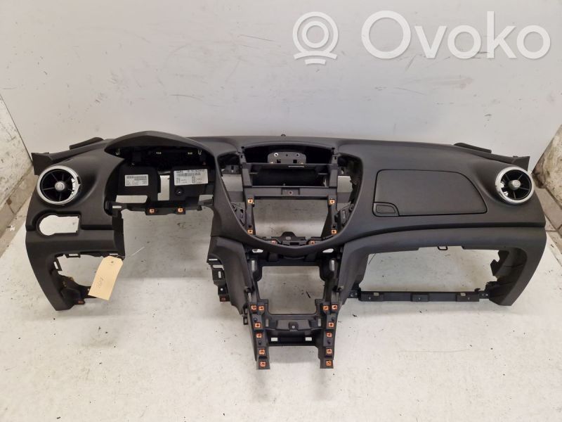 Chevrolet Trax Ramă/traversă panou bord 