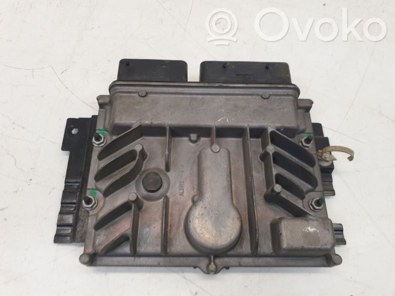 Moottorin ohjainlaite/moduuli   55596662,55596662