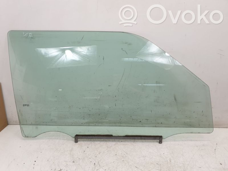 Luna/vidrio del triángulo delantero   8453162K00,8453162K00