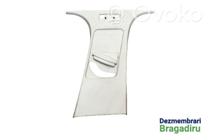 Ford Focus Pilar (B) (superior) 