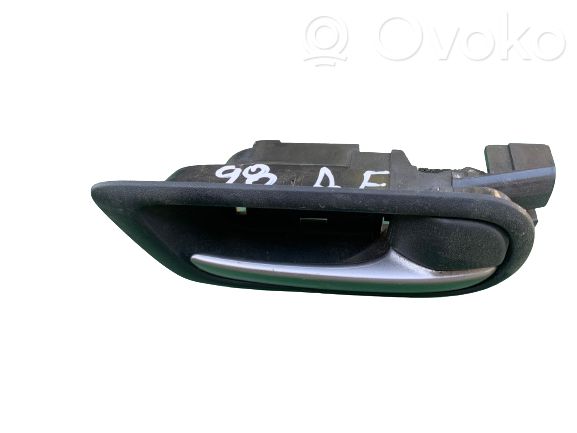 Manecilla interna puerta delantera   GS1D58330C02