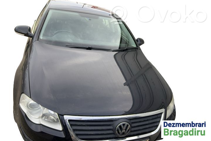 Volkswagen PASSAT B6 Mutterit/pultit 