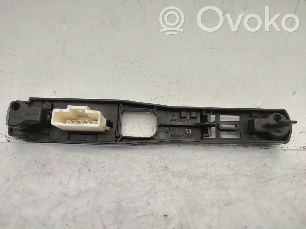 Citroen C5 Aizmugures spuldzes vāka turētājs 