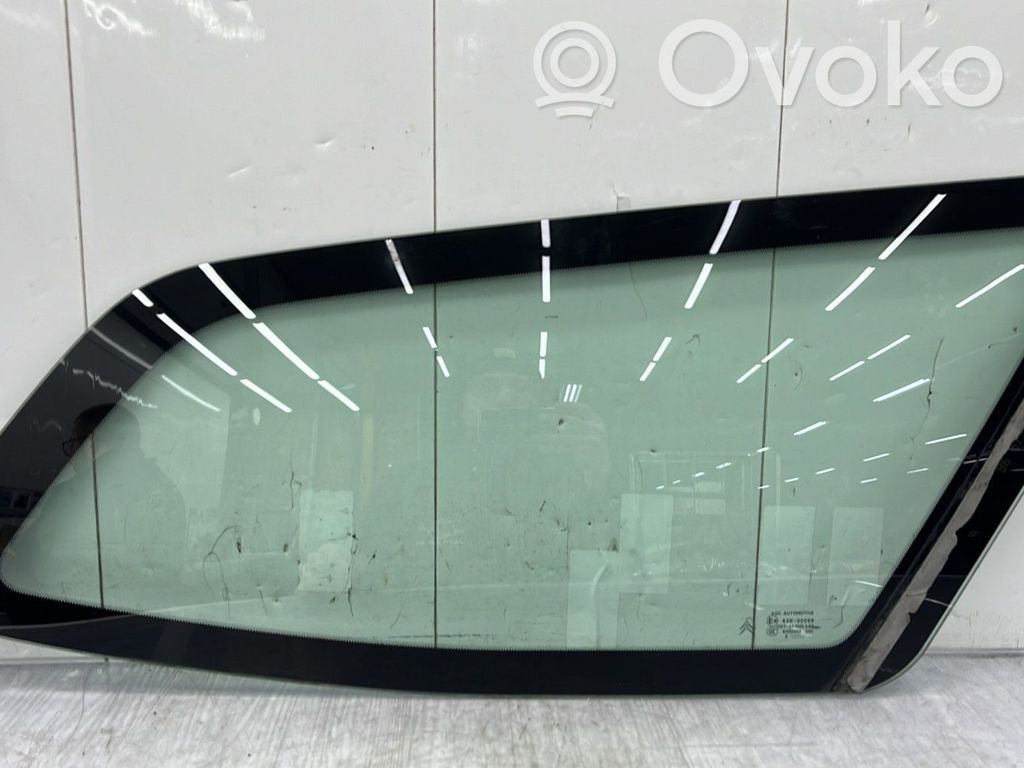 Citroen C5 Rear side window 