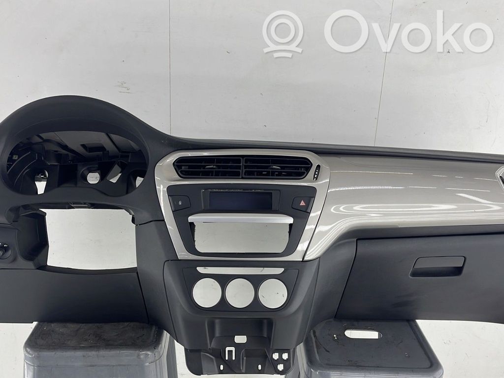 Citroen C-Elysée Panelis 