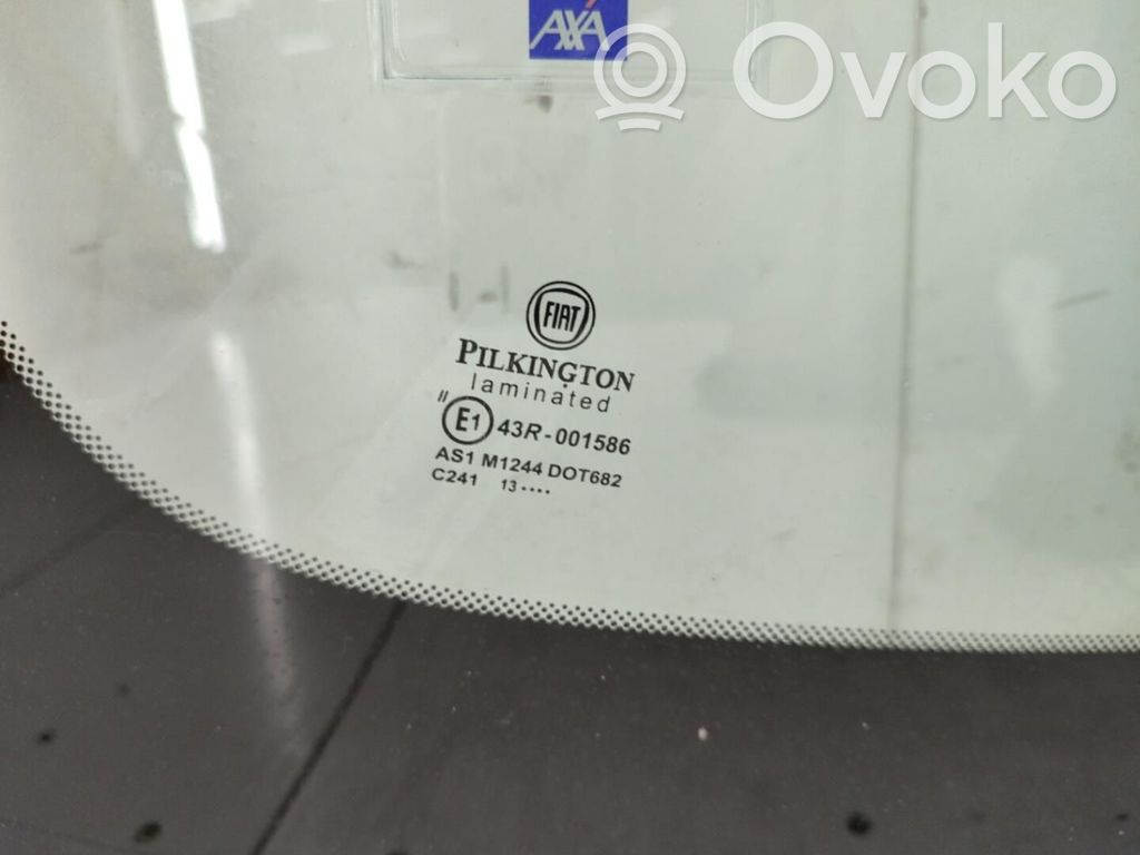 Fiat 500 Front windscreen/windshield window 