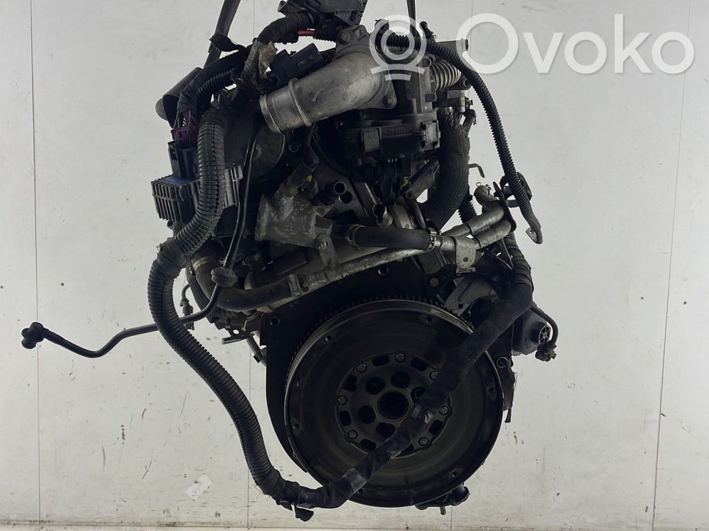 Opel Zafira B Двигатель 