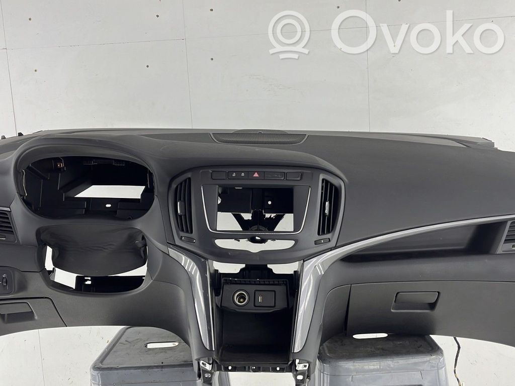 Opel Zafira C Panel de instrumentos 