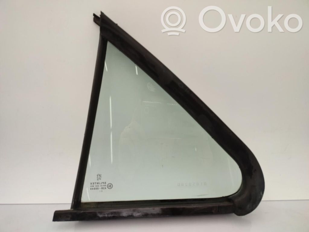 Peugeot 406 Ventanilla de ventilación de la puerta trasera 