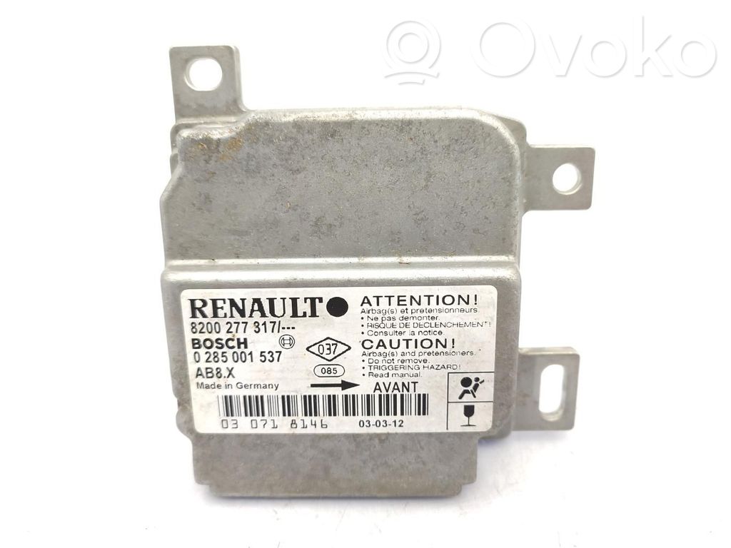 Unidad de control/módulo del Airbag   8200375763