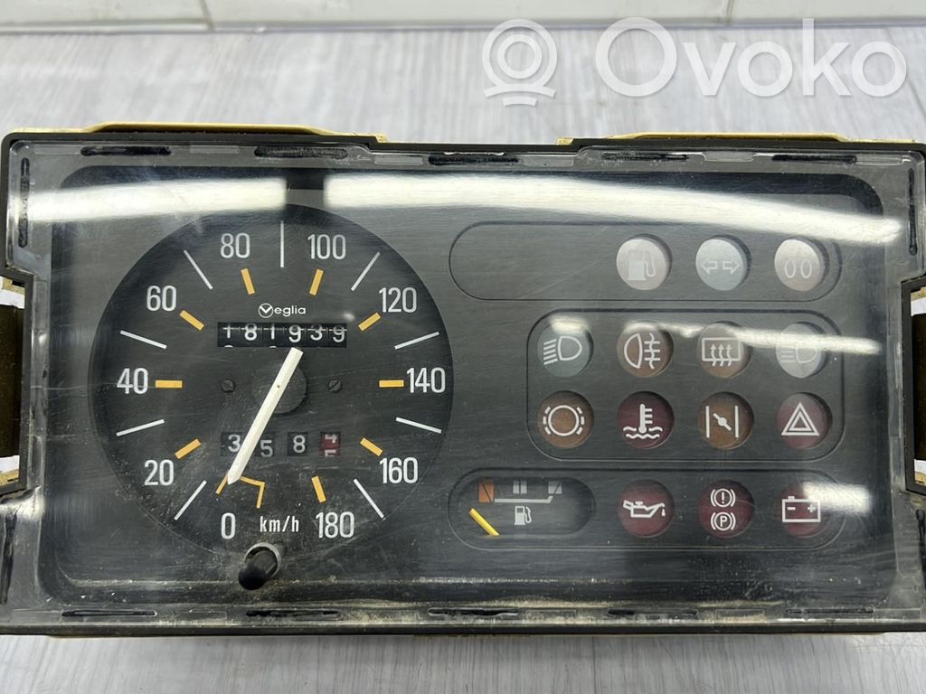 Renault Express Speedometer (instrument cluster) 