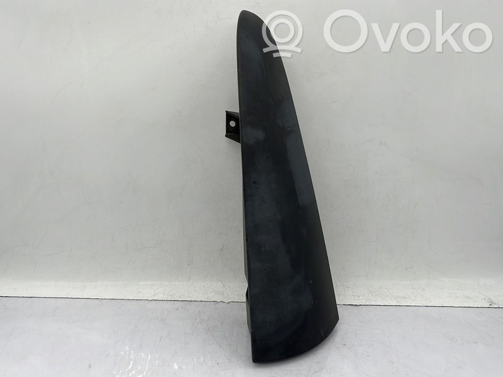 Renault Kangoo II Takavalon valaisimen muotolista 