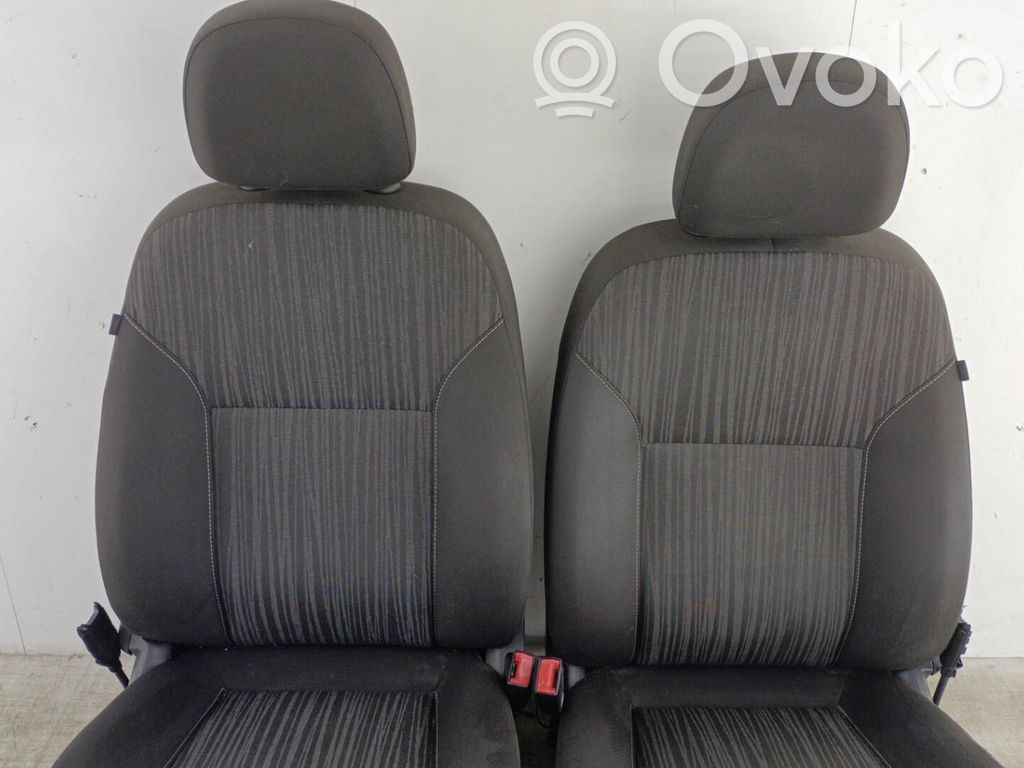Opel Astra J Juego interior 