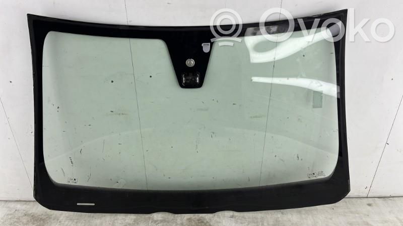 Volvo C30 Front windscreen/windshield window 