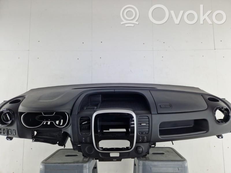 Renault Trafic III (X82) Panelė 