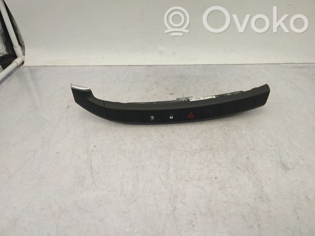 Fiat Tipo Przycisk świateł awaryjnych 