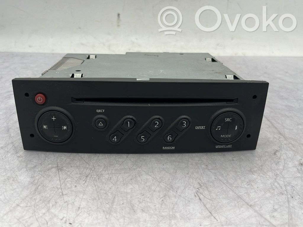 Renault Grand Modus Radio/CD/DVD/GPS head unit 