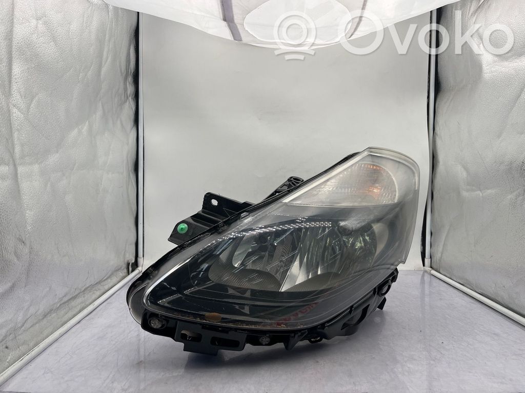 Renault Clio III Lampa przednia 