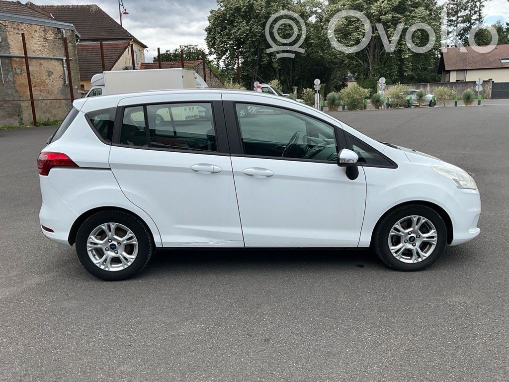 Ford B-MAX Rear side window 