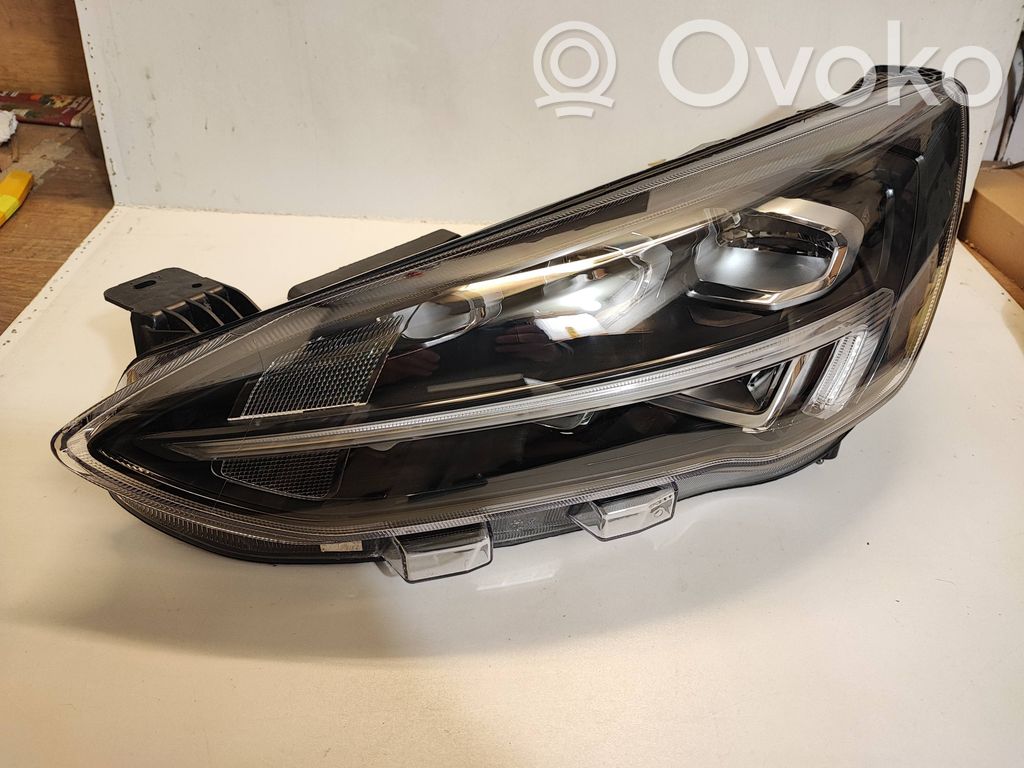 Headlight/headlamp   JX7B13E015CE,175L19287,000201