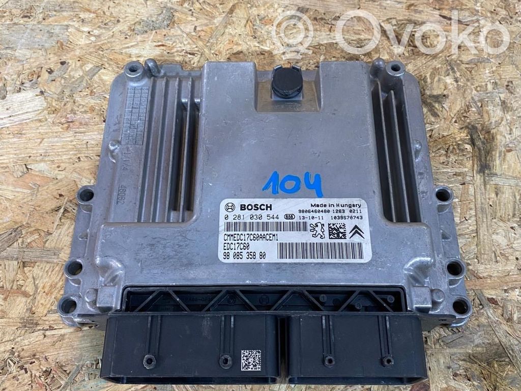 Peugeot 308 Engine control unit/module 