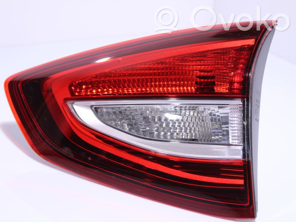 Ford C-MAX II Takaluukun takavalot 