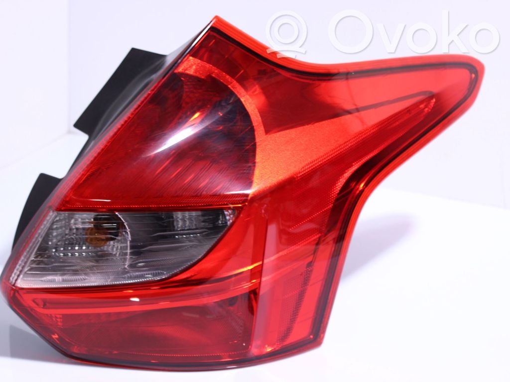 Rear/tail lights   1893908