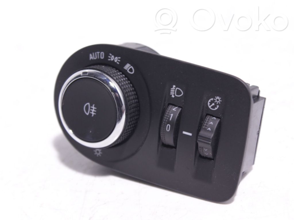 Opel Astra K Interruptor de luz 