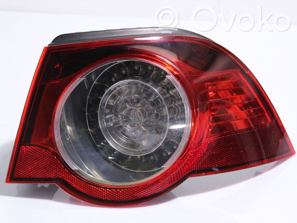 Takavalot   1Q0945096K