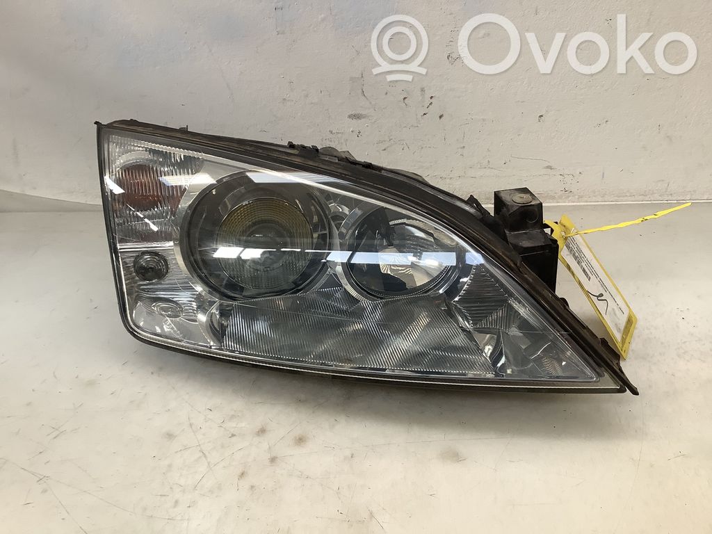 Ford Mondeo Mk III Phare frontale 