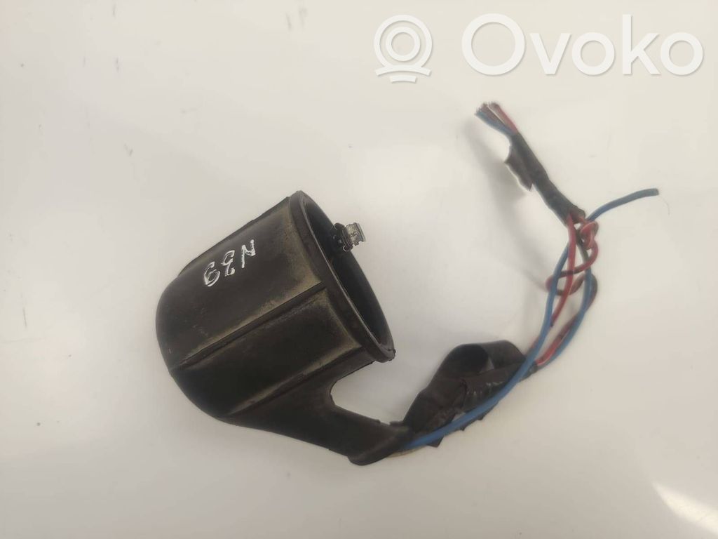 BMW 5 E28 Headlight part 