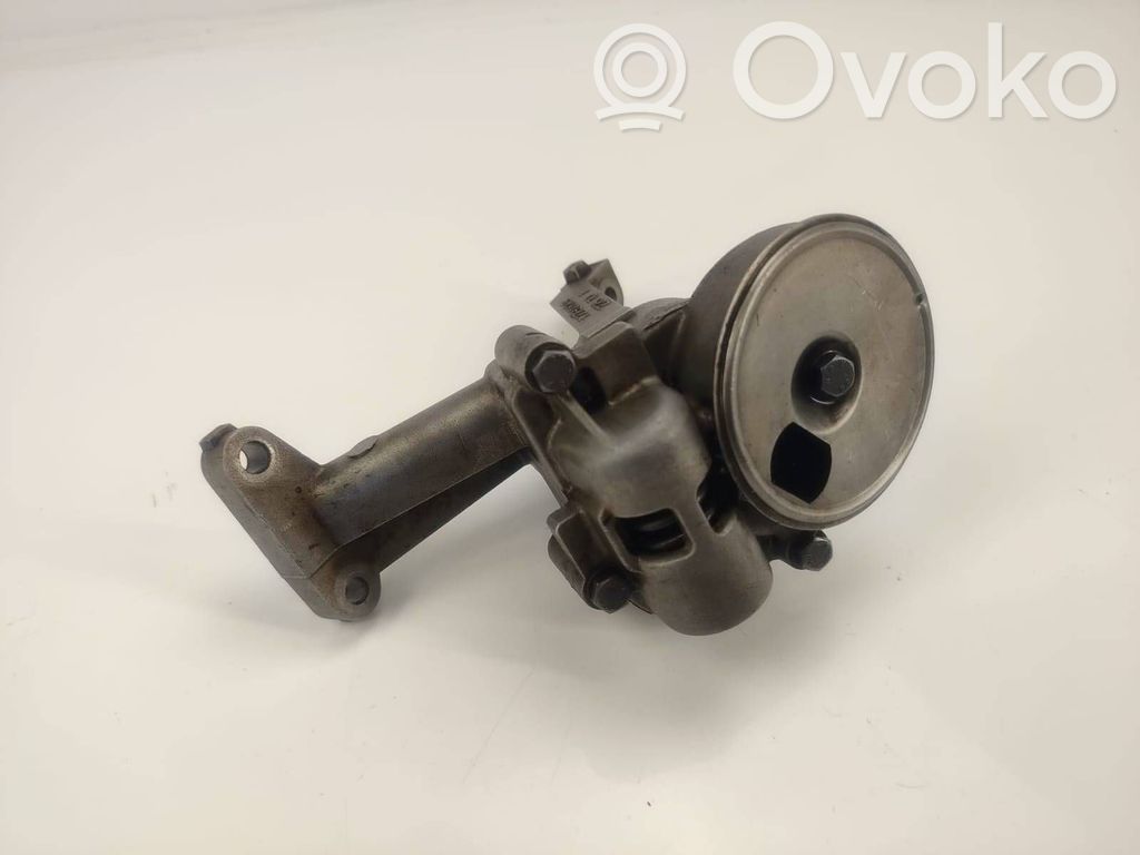 BMW 3 E30 Oil pump 