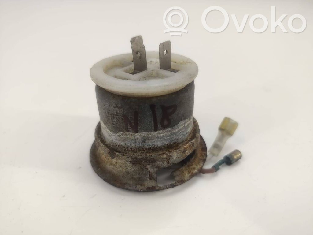 BMW 3 E30 Deckel Abdeckung Scheinwerfer 