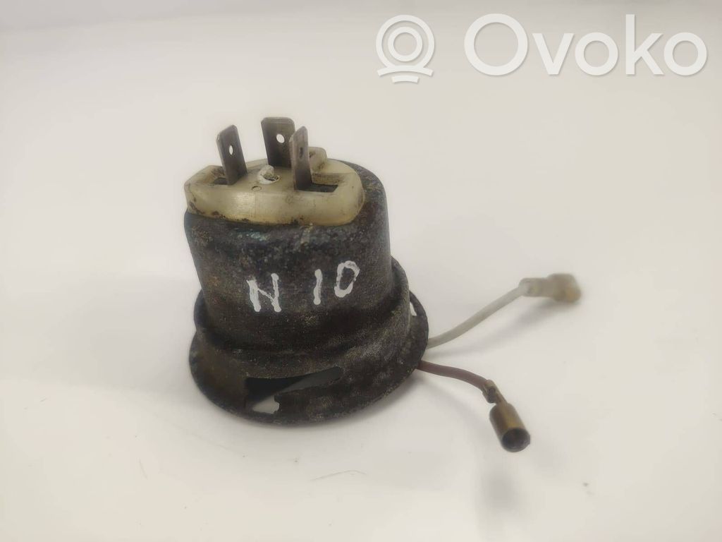 BMW 5 E12 Deckel Abdeckung Scheinwerfer 